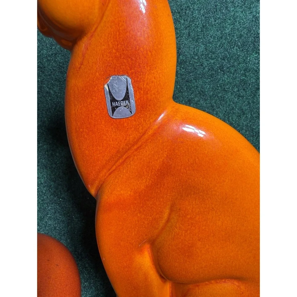 Royal‎ Haeger MCM Pottery Orange Winking Cat Statue + Vase Green Eye Figurine